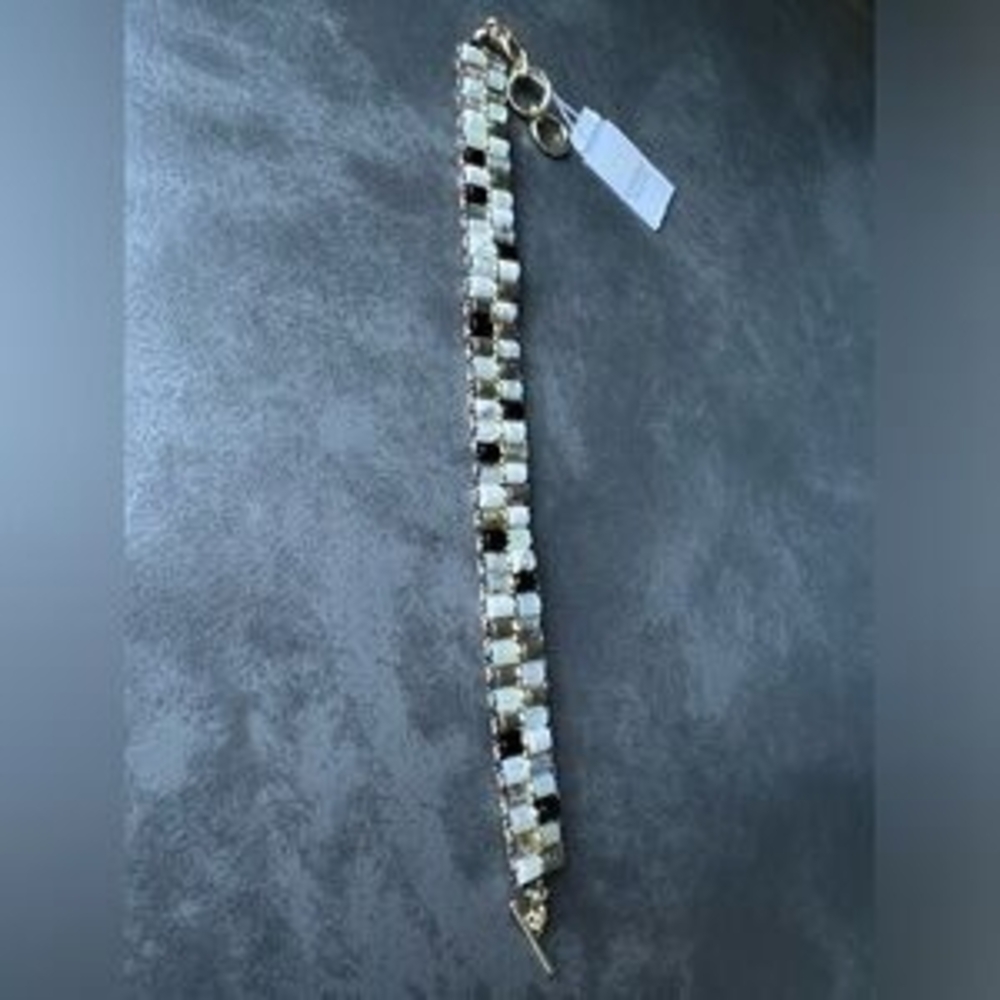KENDRA SCOTT Bree Gold Beaded Bracelet in Neutral Mix - Picture 4 of 5